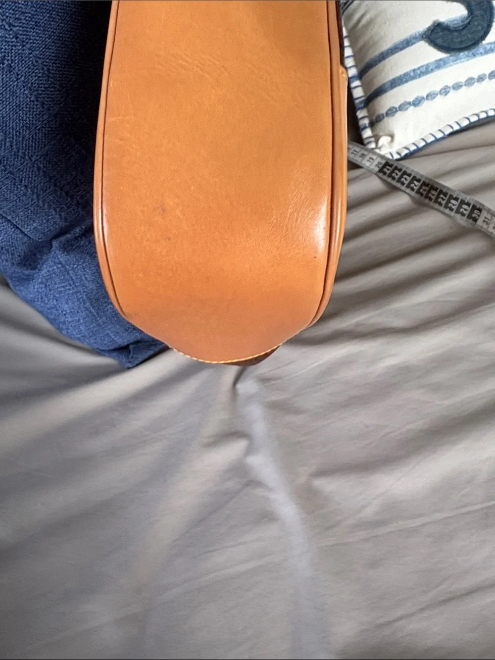 Etro Brown Paisley Shoulder Bag with Tan Leather Trim - Picture 4 of 14